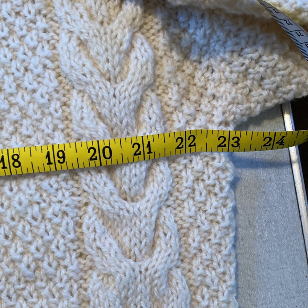Vintage, Blarney Woolen Mills 100% New Wool, Traditional Aran, Handknit, Sweater - Picture 3 of 12
